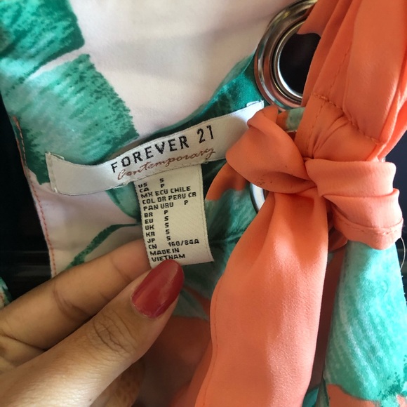 Comfortable Multi-way Strap Maxi Dress - Picture 4 of 4